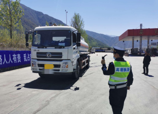 手持執(zhí)法終端助力執(zhí)法人員打造以智能為基礎(chǔ)的執(zhí)法隊(duì)伍！